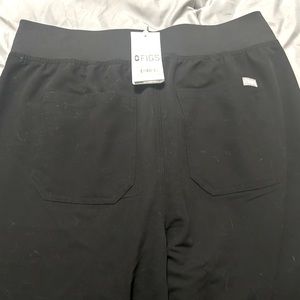FIGS Scrub Pants NWT